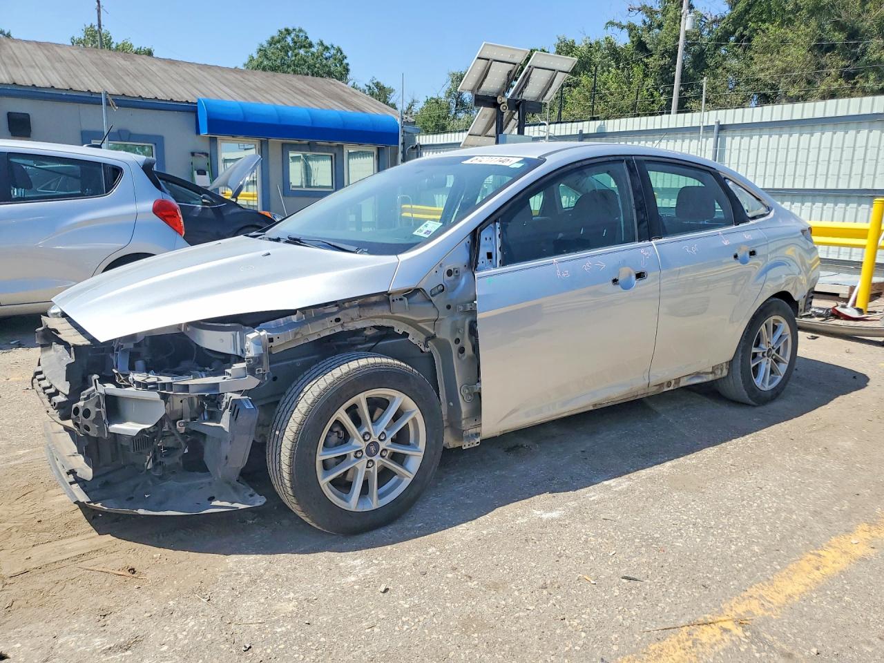 2015 FORD FOCUS SE