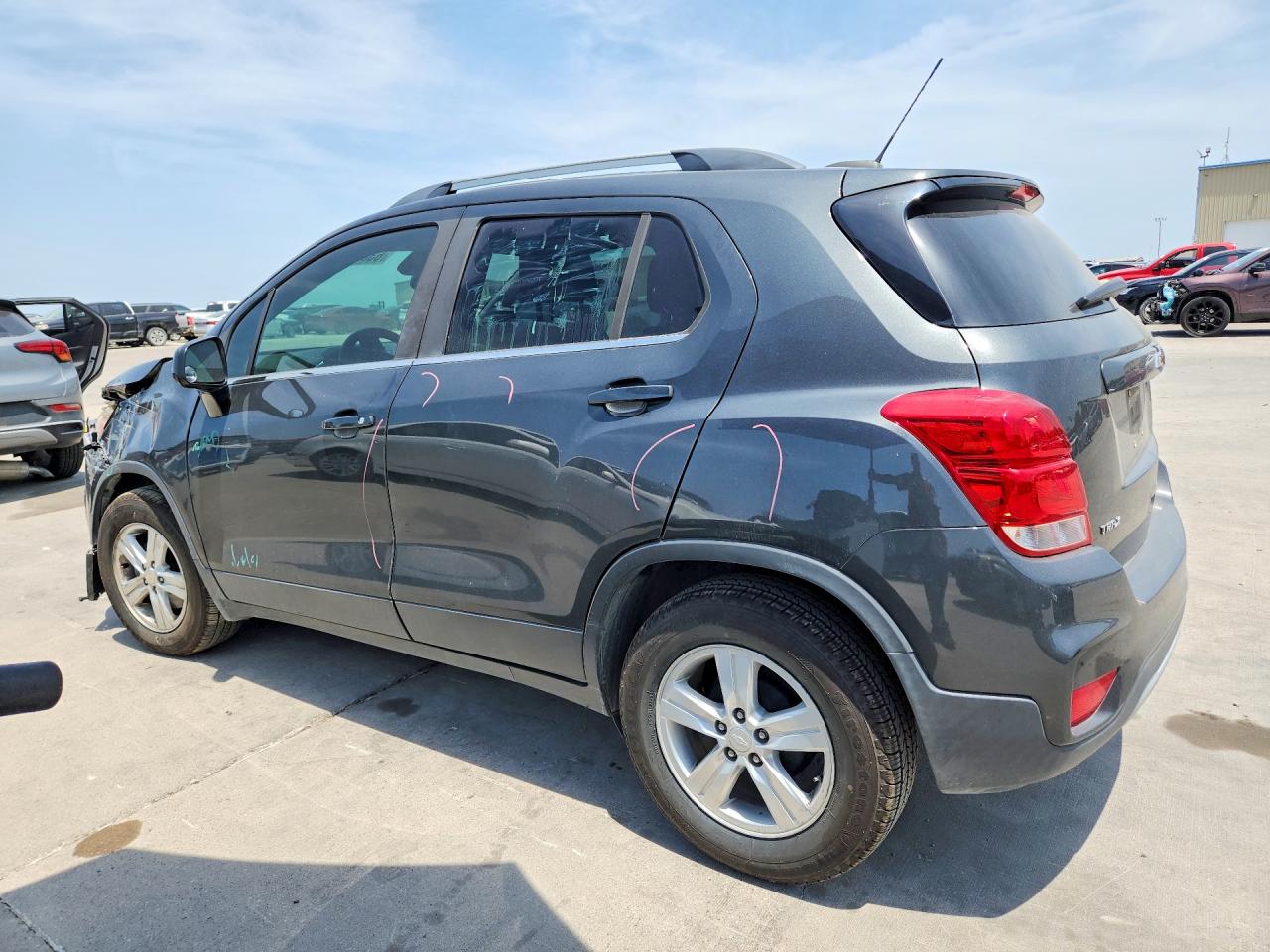 2018 CHEVROLET TRAX 1LT — снимка 2