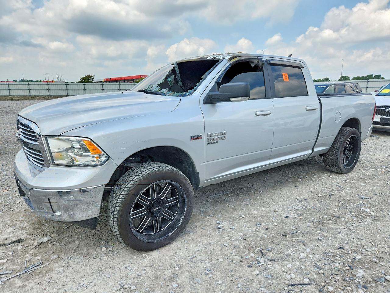 2019 RAM 1500 CLASSIC SLT