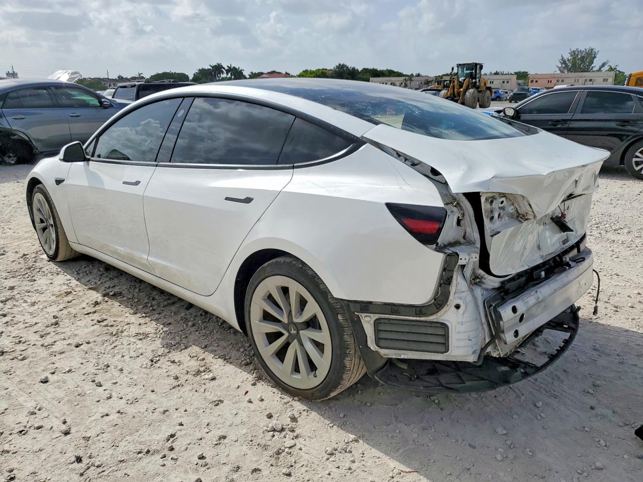 2022 TESLA MODEL 3 — снимка 2