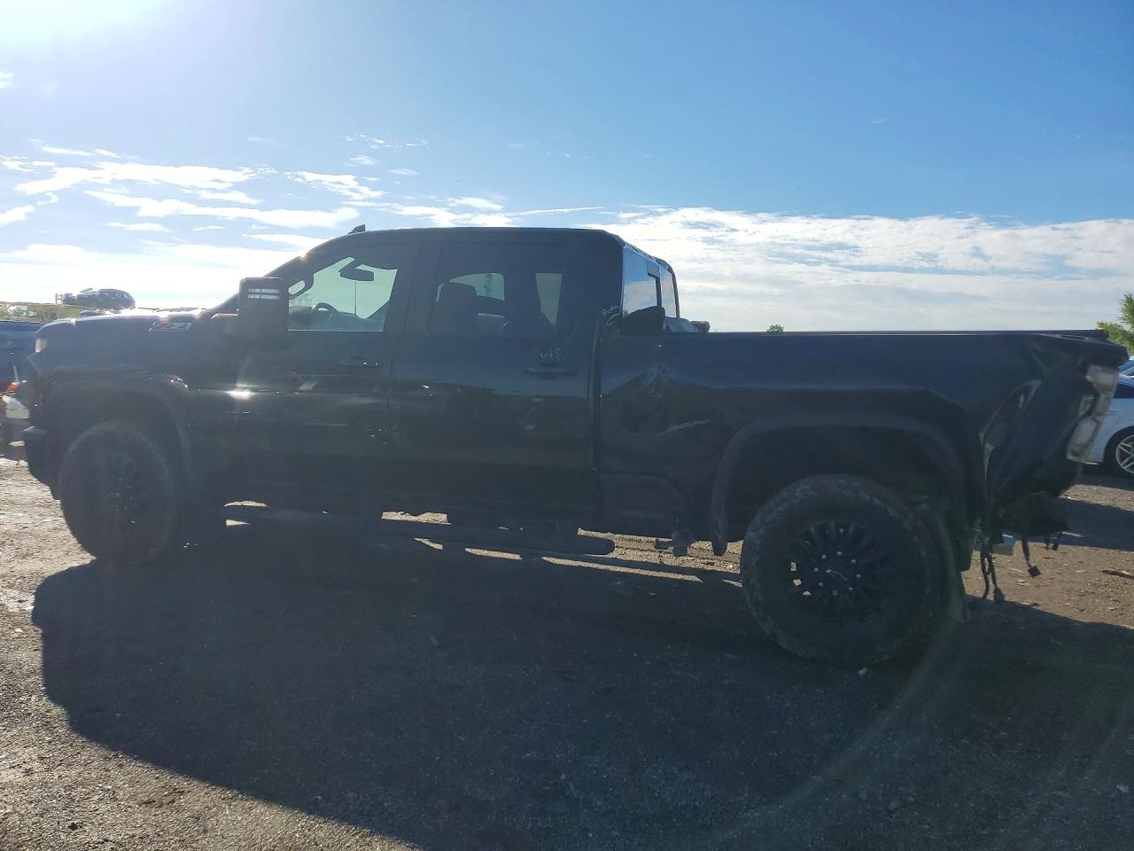2022 CHEVROLET SILVERADO K3500 LTZ — снимка 2