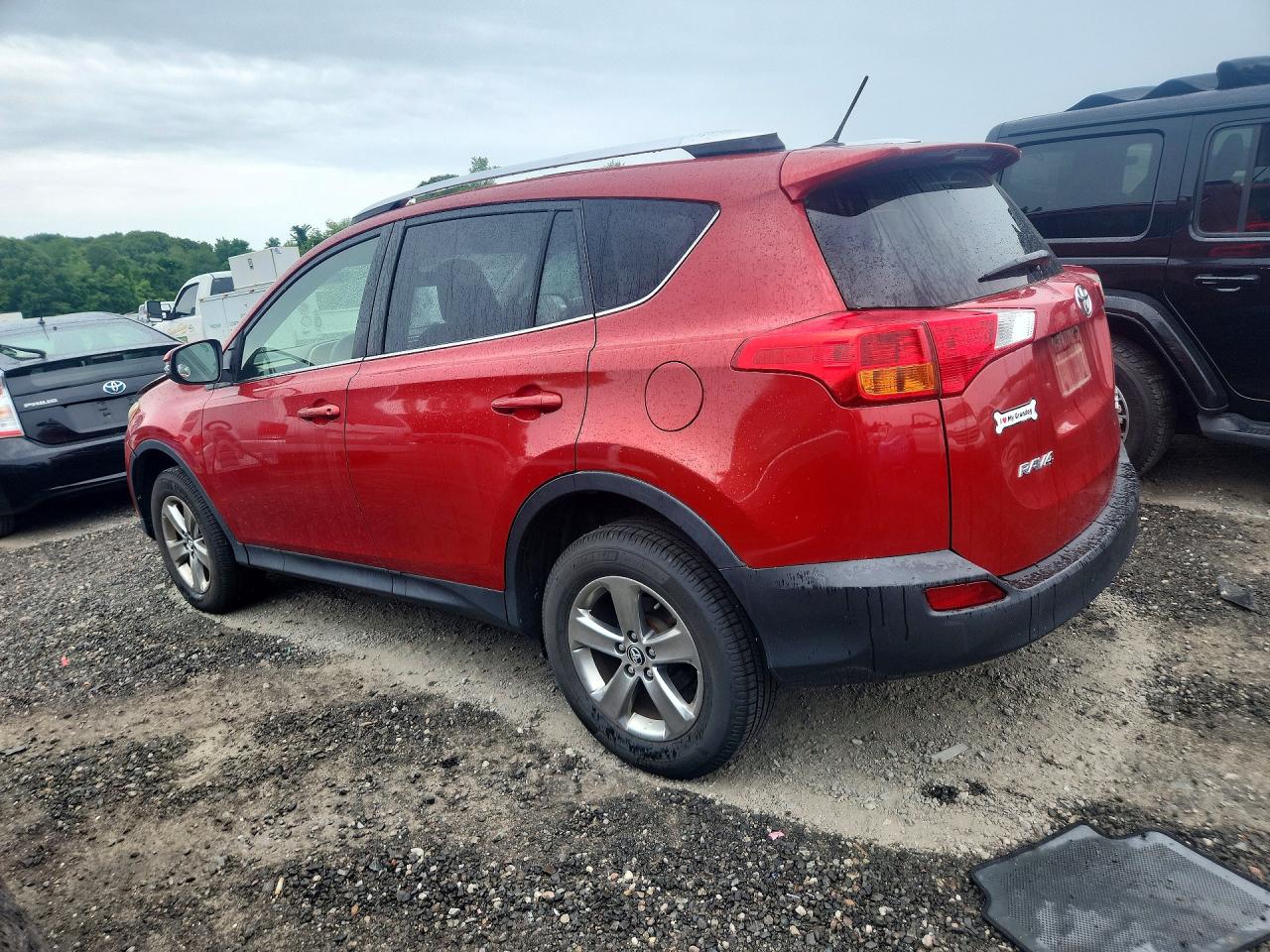 2015 TOYOTA RAV4 XLE — снимка 2