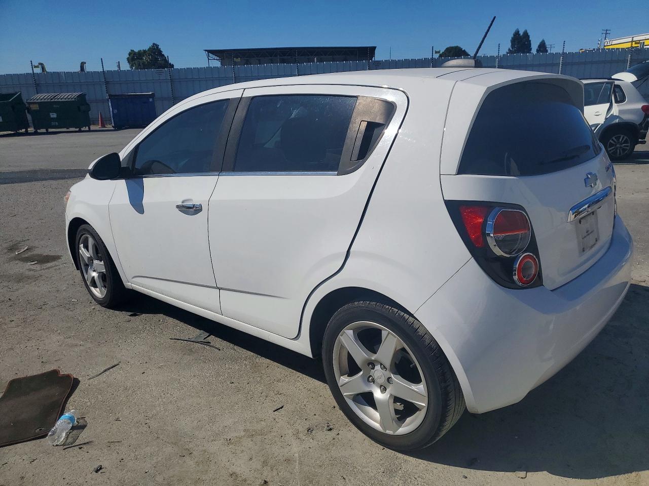 2015 CHEVROLET SONIC LTZ — снимка 2