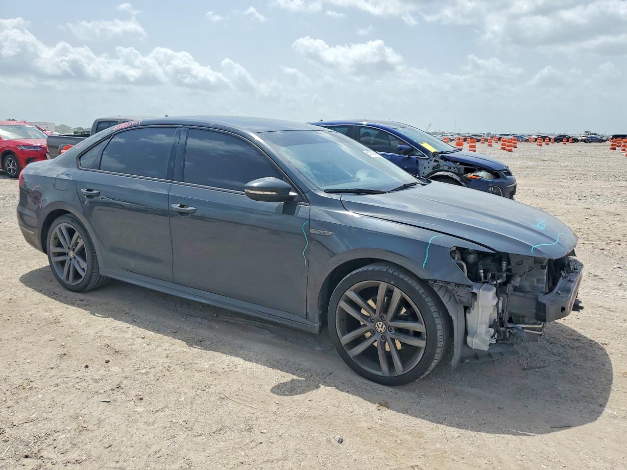 2018 VOLKSWAGEN PASSAT S — снимка 4
