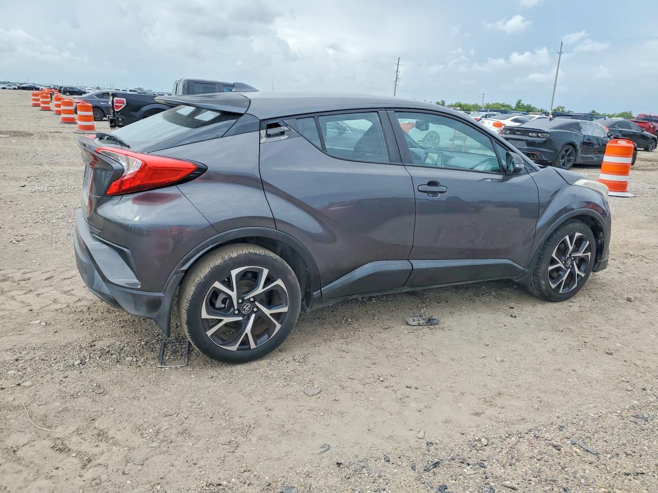 2018 TOYOTA C-HR XLE — снимка 3