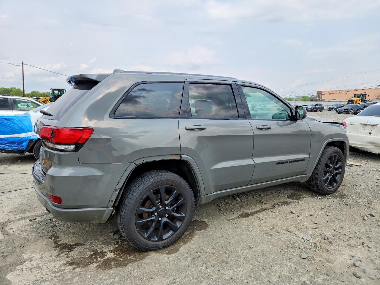 2021 JEEP GRAND CHEROKEE LAREDO — снимка 3
