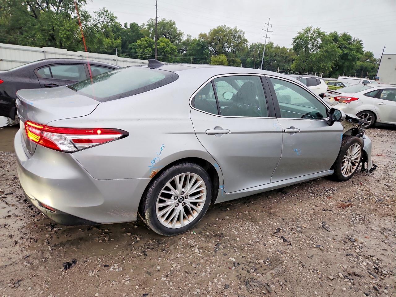 2018 TOYOTA CAMRY XLE — снимка 3