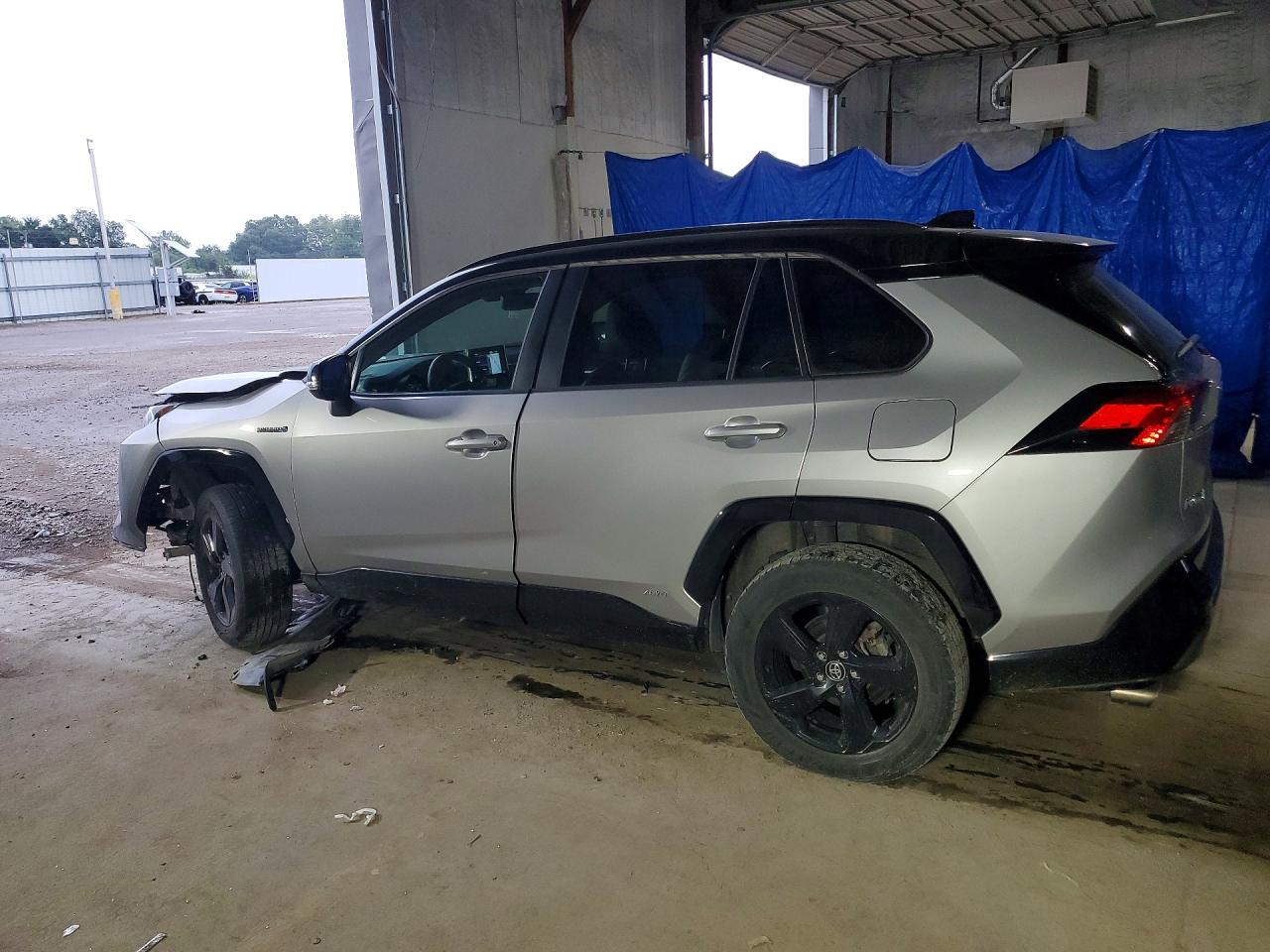 2020 TOYOTA RAV4 XSE — снимка 2