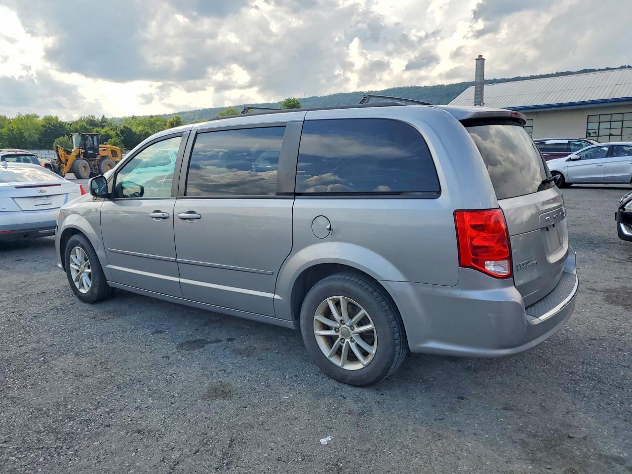 2016 DODGE GRAND CARAVAN SXT — снимка 2