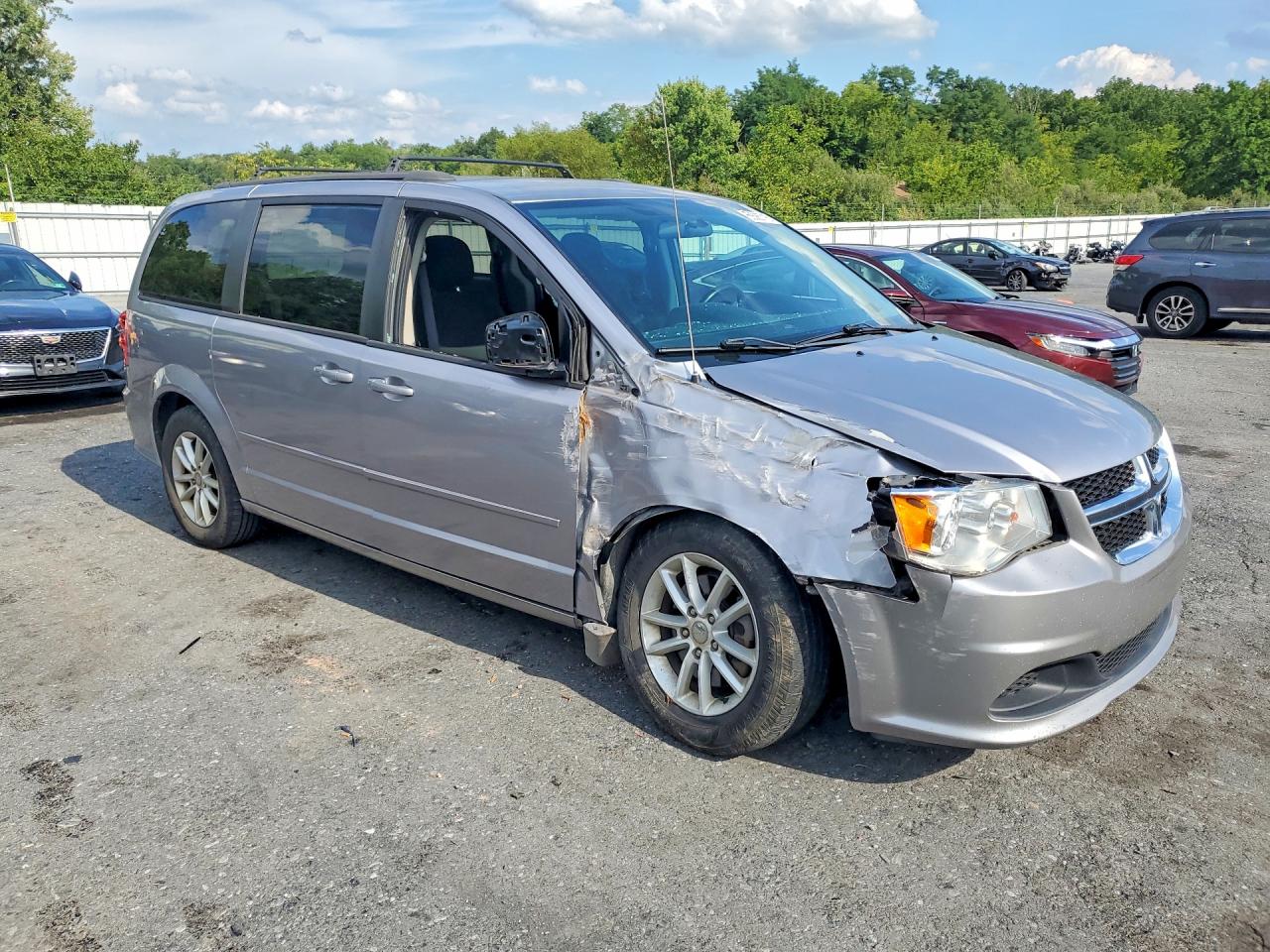2016 DODGE GRAND CARAVAN SXT — снимка 4