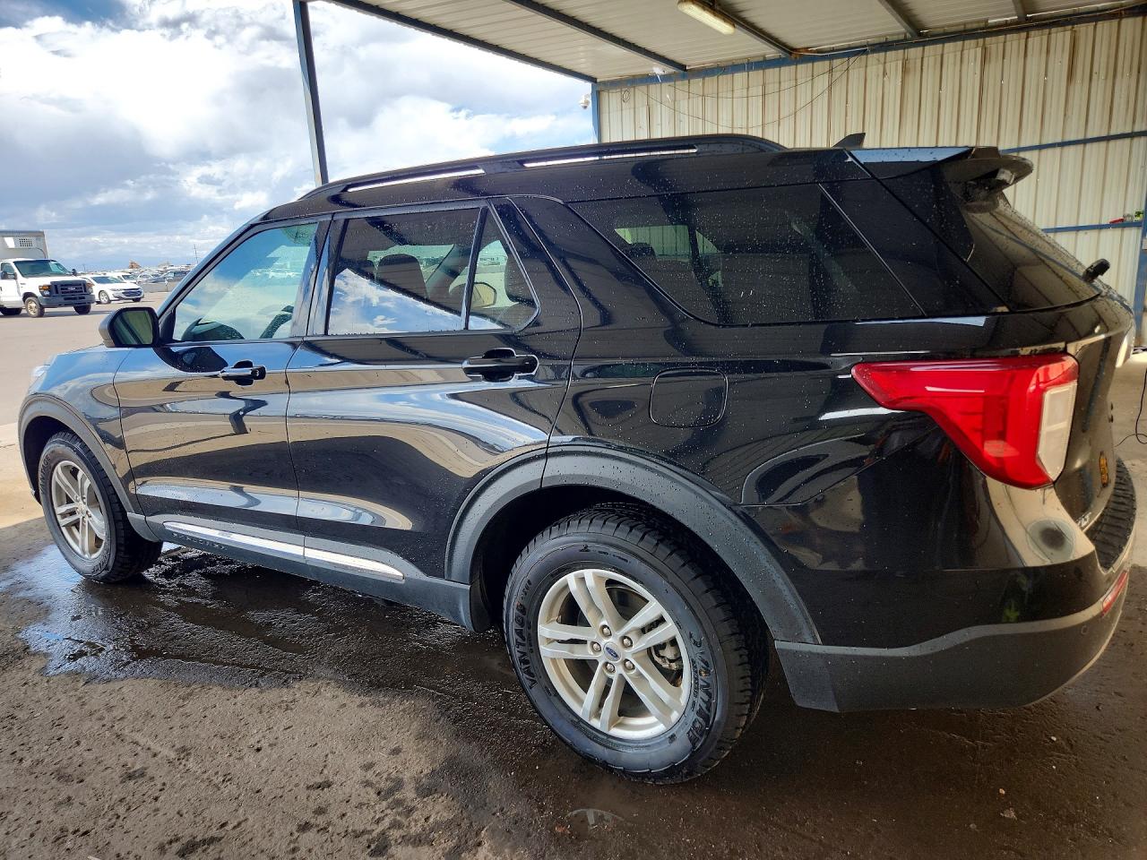 2024 FORD EXPLORER XLT — снимка 2