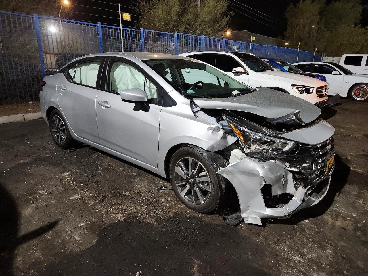 2025 NISSAN VERSA SV — снимка 4