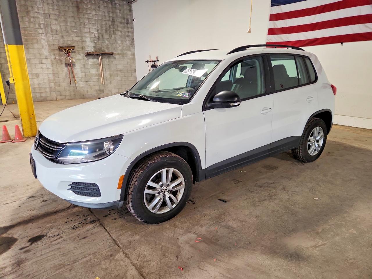 2017 VOLKSWAGEN TIGUAN S