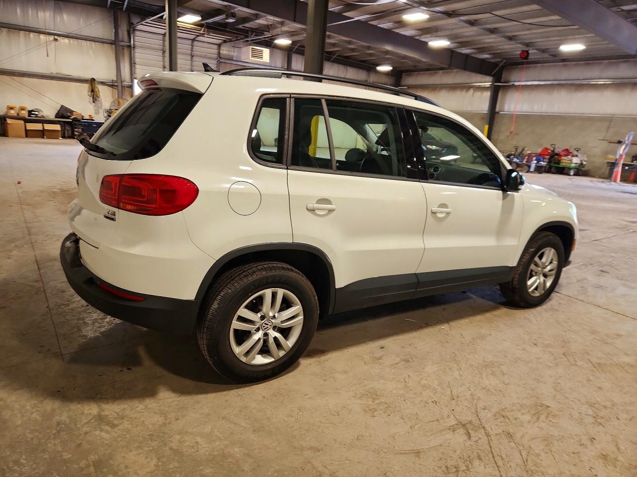 2017 VOLKSWAGEN TIGUAN S — снимка 3