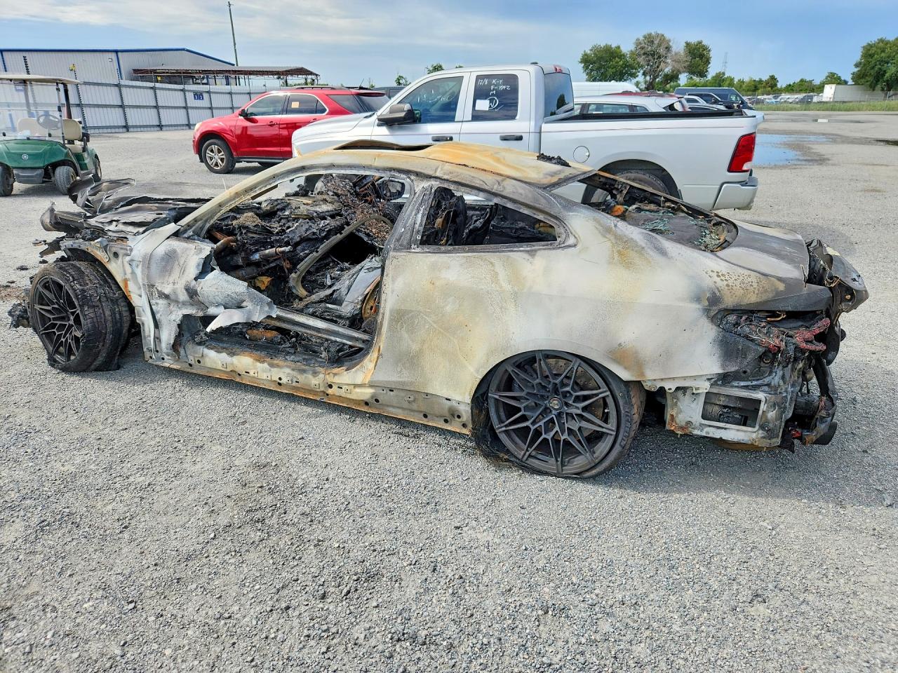 2027 BMW M4 COMPETITION — photo 2