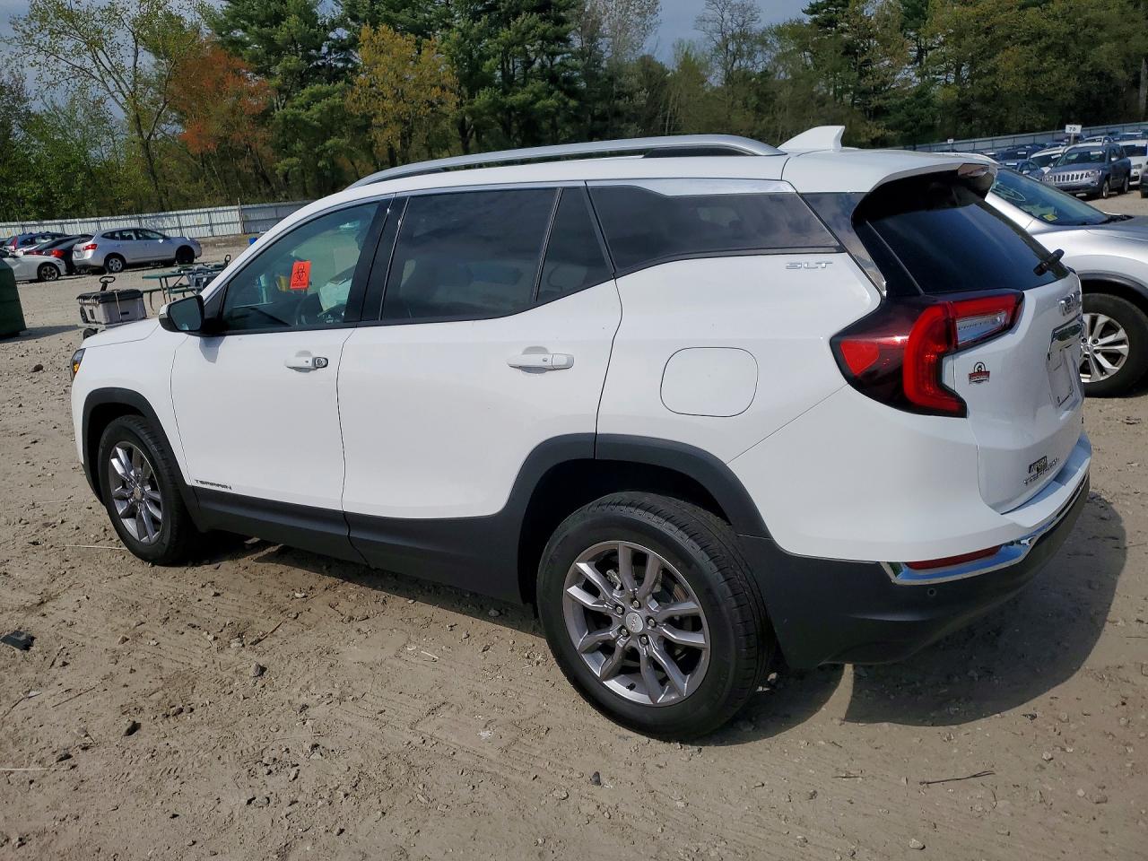 2022 GMC TERRAIN SLT — снимка 2