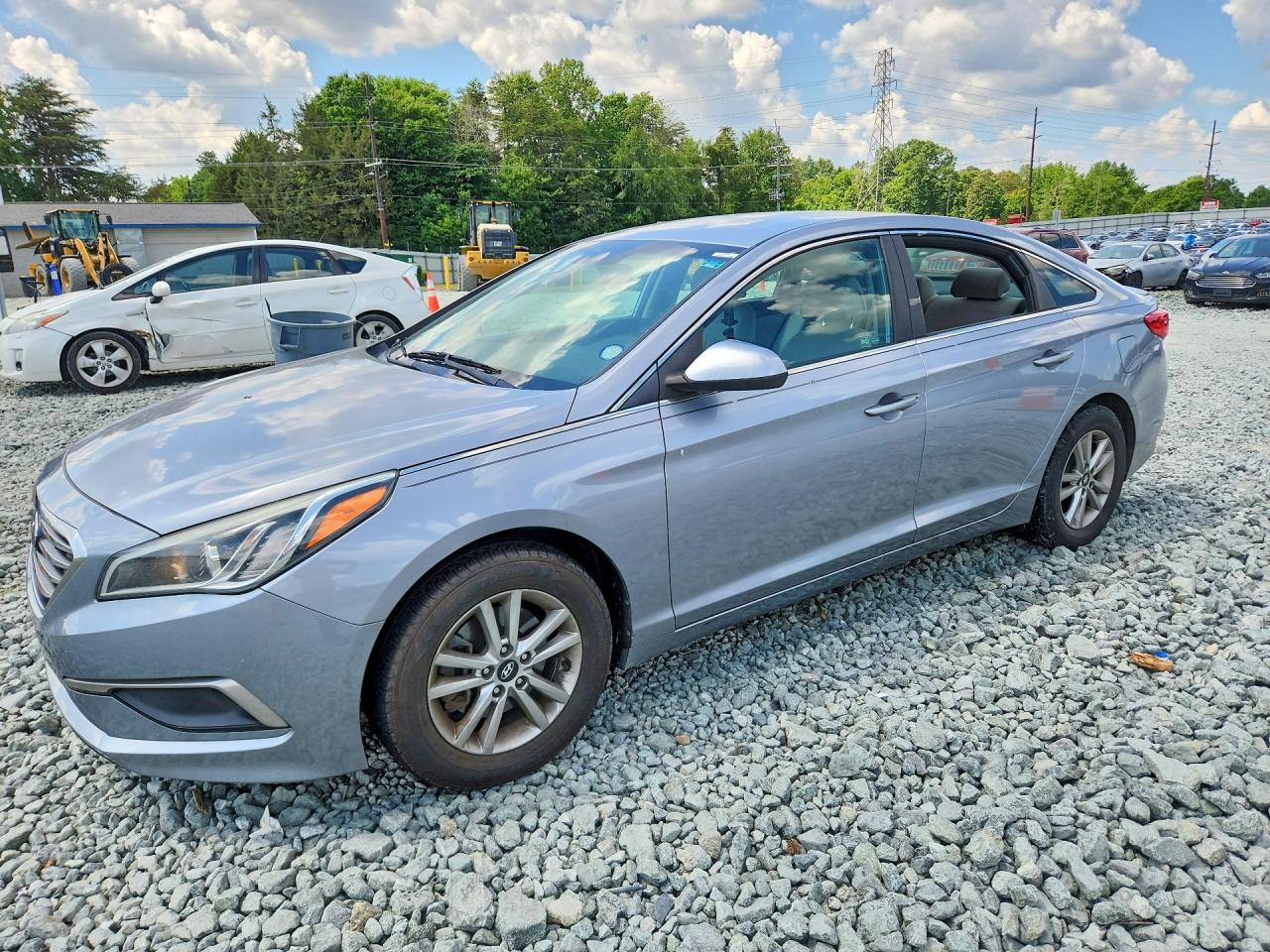 2017 HYUNDAI SONATA SE