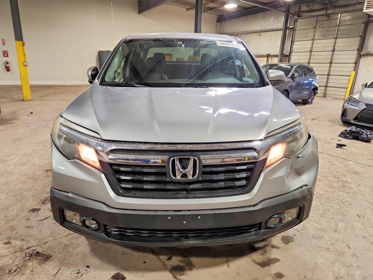 2017 HONDA RIDGELINE RTL — снимка 5