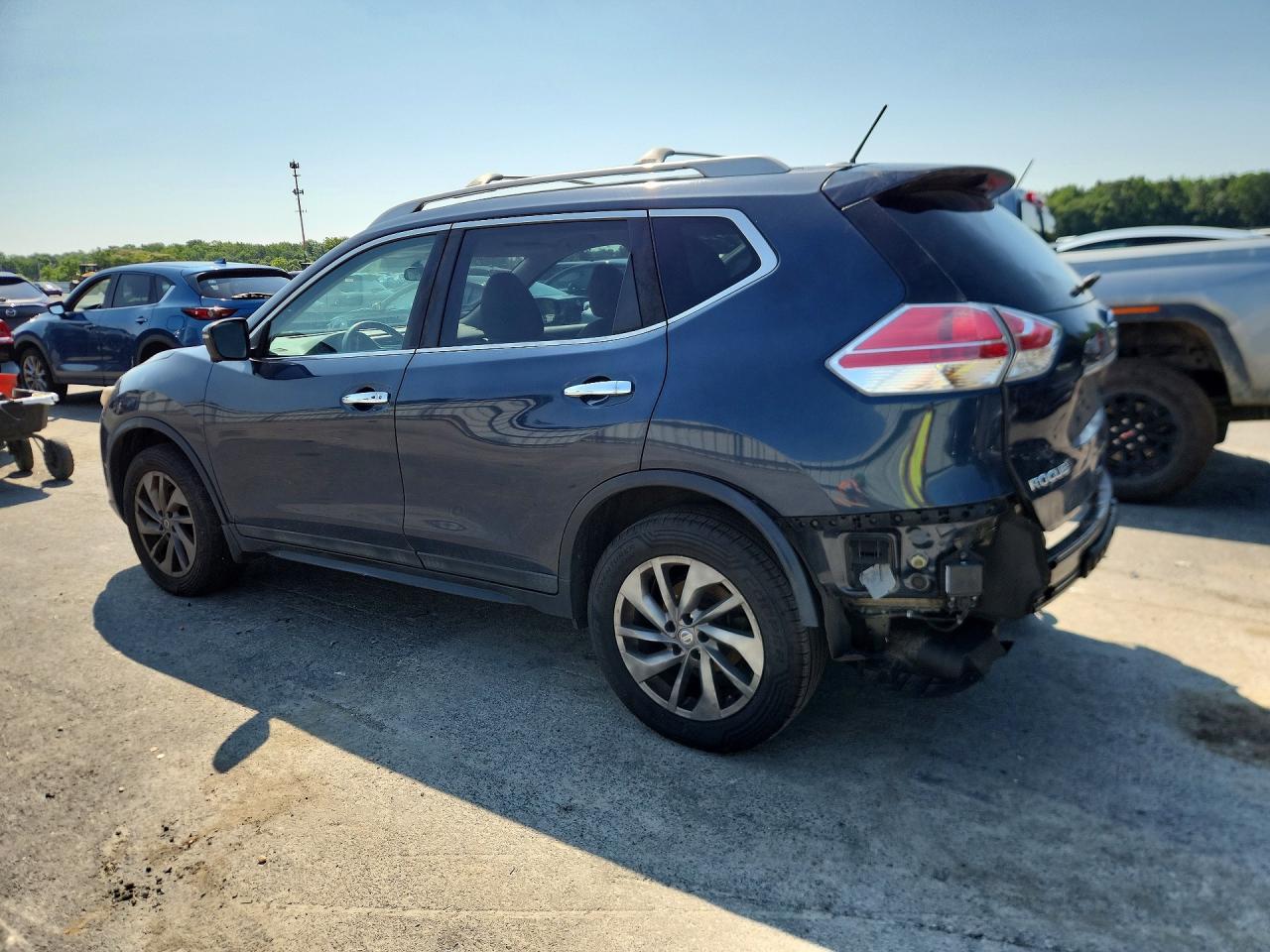 2016 NISSAN ROGUE SL — снимка 2