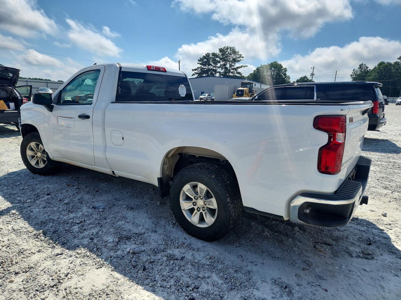 2024 CHEVROLET SILVERADO C1500 — снимка 2