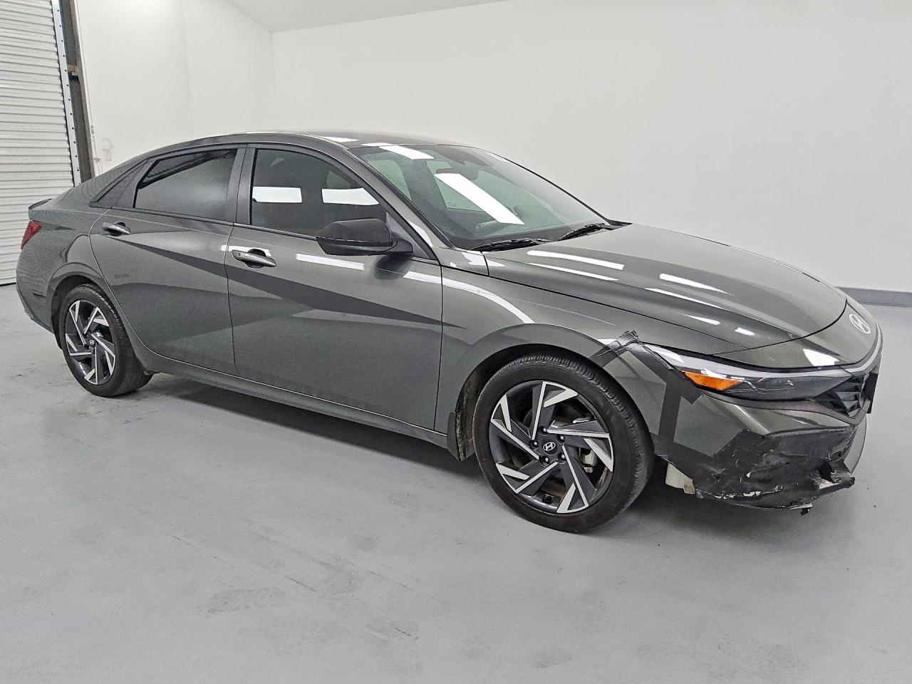 2025 HYUNDAI ELANTRA SEL SPORT — снимка 4