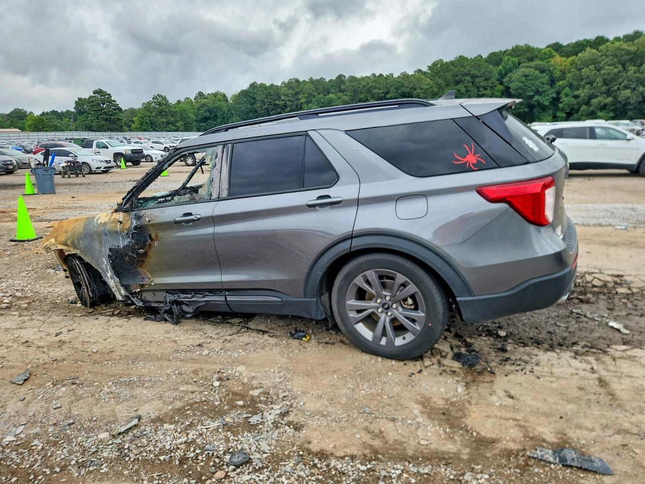 2024 FORD EXPLORER XLT — снимка 2