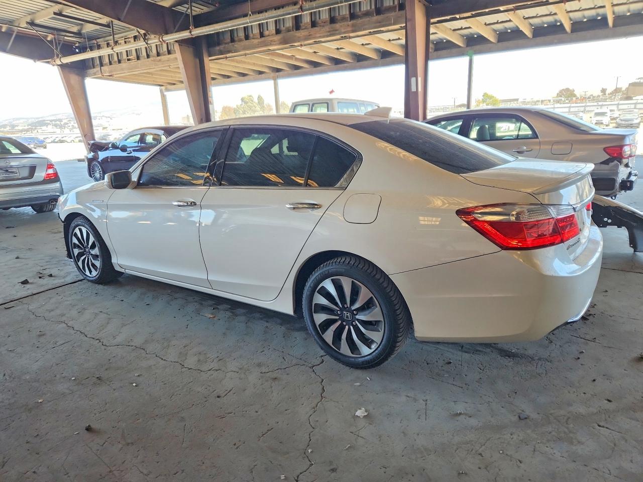 2015 HONDA ACCORD HYBRID EXL — снимка 2
