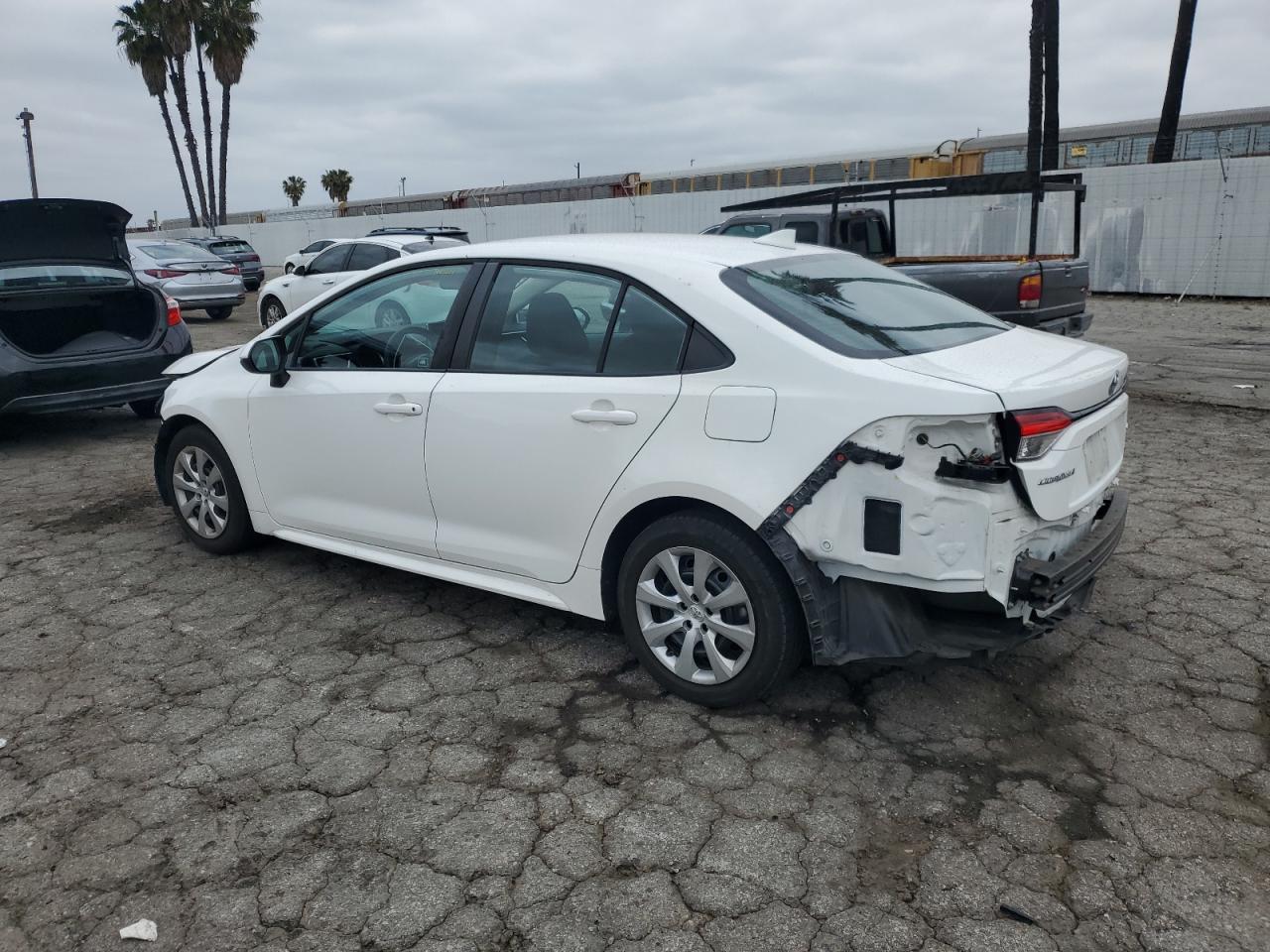 2020 TOYOTA COROLLA LE — снимка 2