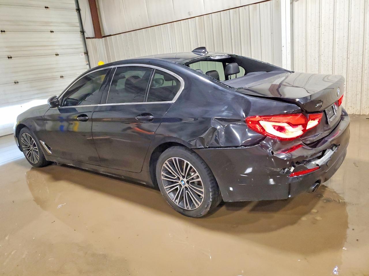 2019 BMW 530 XI — снимка 2