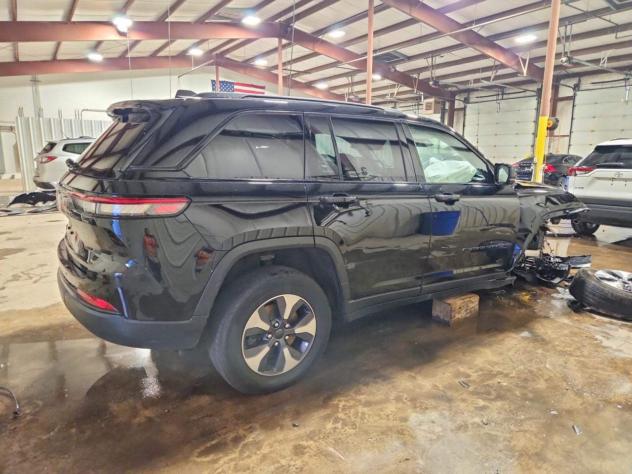 2022 JEEP GRAND CHEROKEE LIMITED 4XE — снимка 3