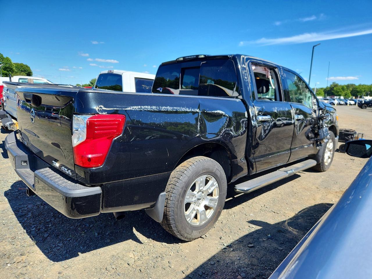 2017 NISSAN TITAN SV — снимка 3
