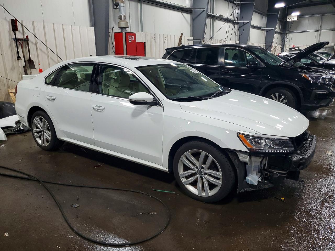 2018 VOLKSWAGEN PASSAT SE — снимка 4