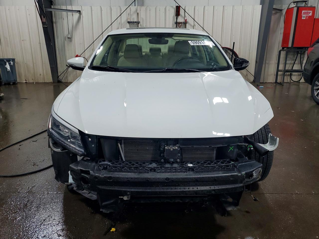 2018 VOLKSWAGEN PASSAT SE — снимка 5