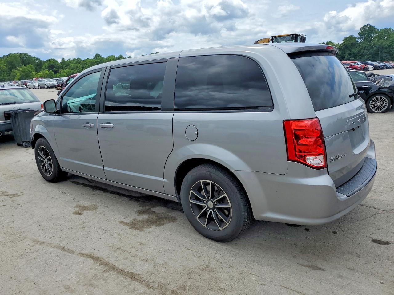 2019 DODGE GRAND CARAVAN SE — снимка 2