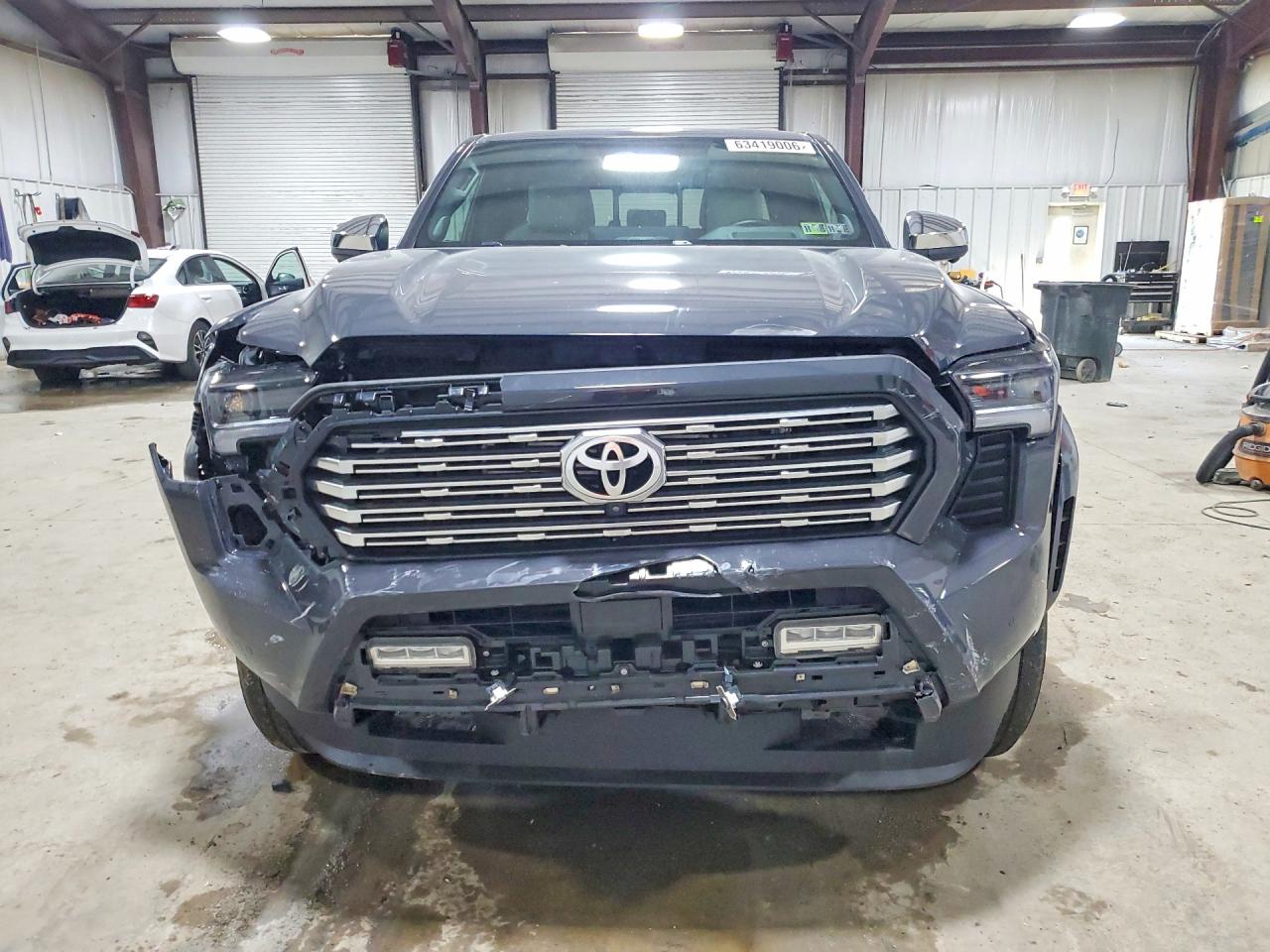 2024 TOYOTA TACOMA LIMITED — снимка 5