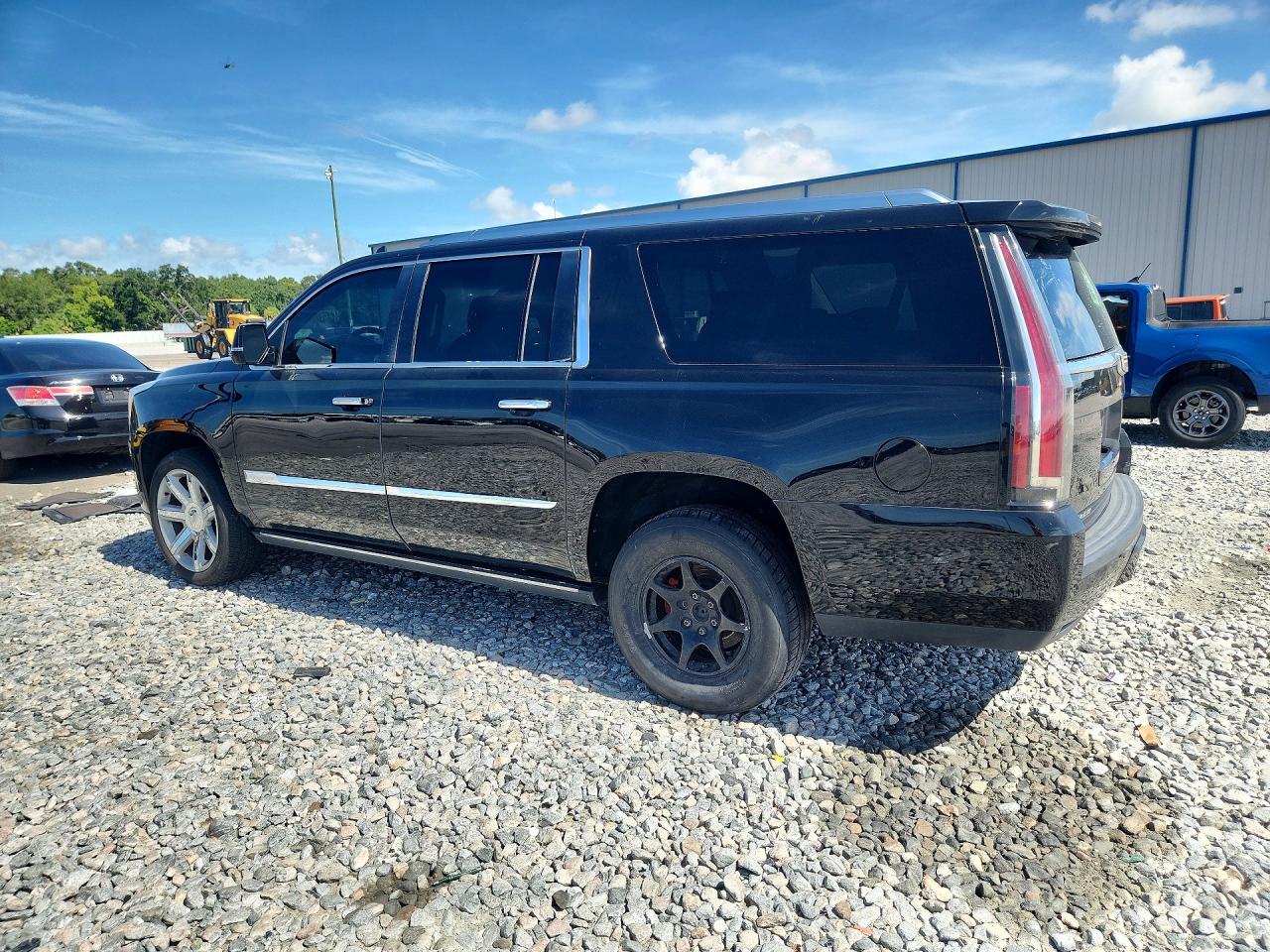 2016 CADILLAC ESCALADE ESV PREMIUM — снимка 2