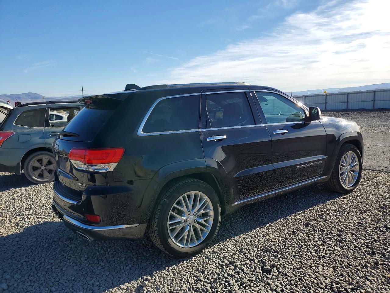 2017 JEEP GRAND CHEROKEE SUMMIT — снимка 3