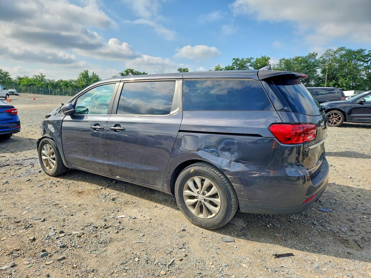 2019 KIA SEDONA LX — снимка 2