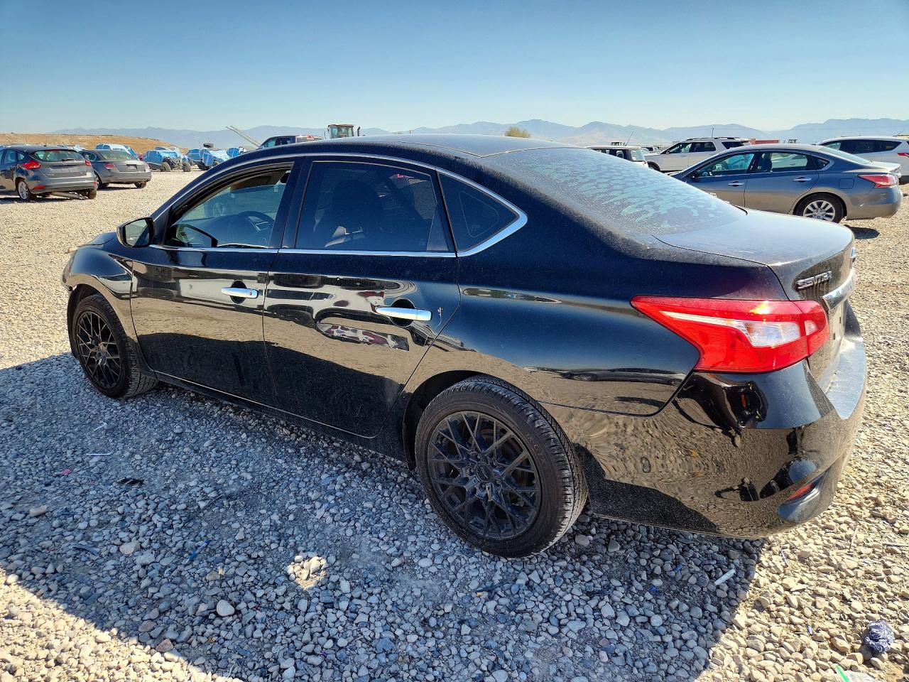 2017 NISSAN SENTRA S — снимка 2
