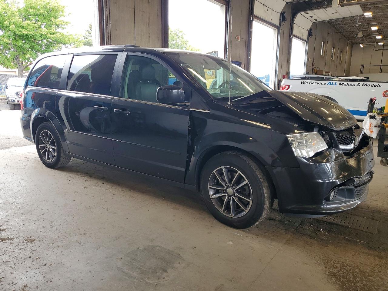 2017 DODGE GRAND CARAVAN SXT — снимка 4