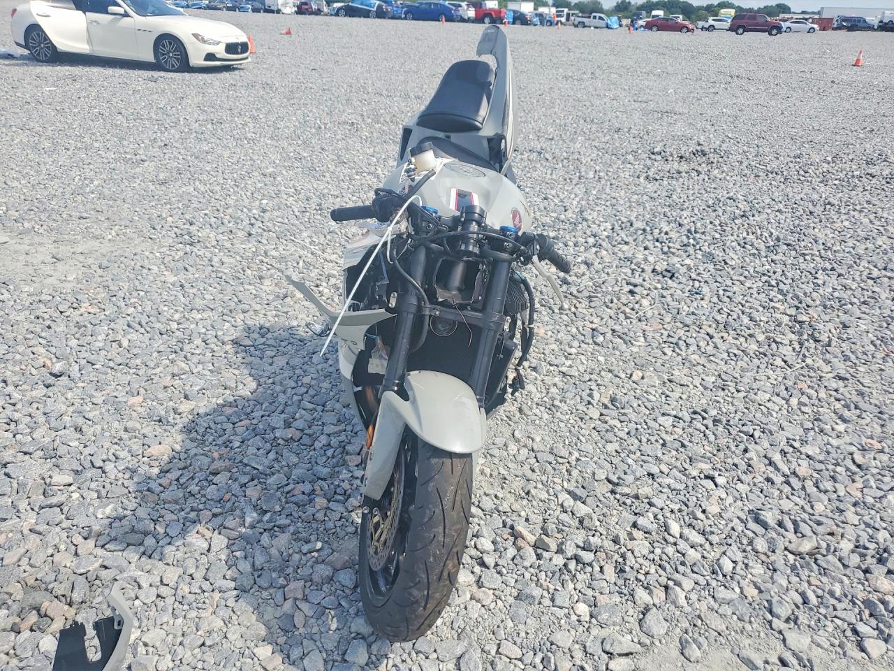 2026 HONDA CBR600 RR — снимка 2