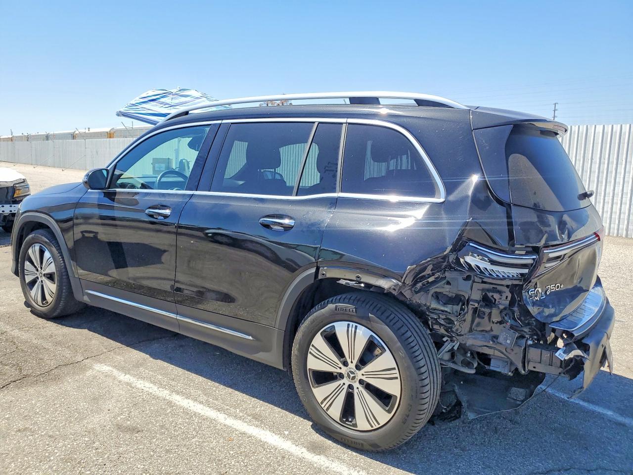 2024 MERCEDES-BENZ EQB 250+ — снимка 2