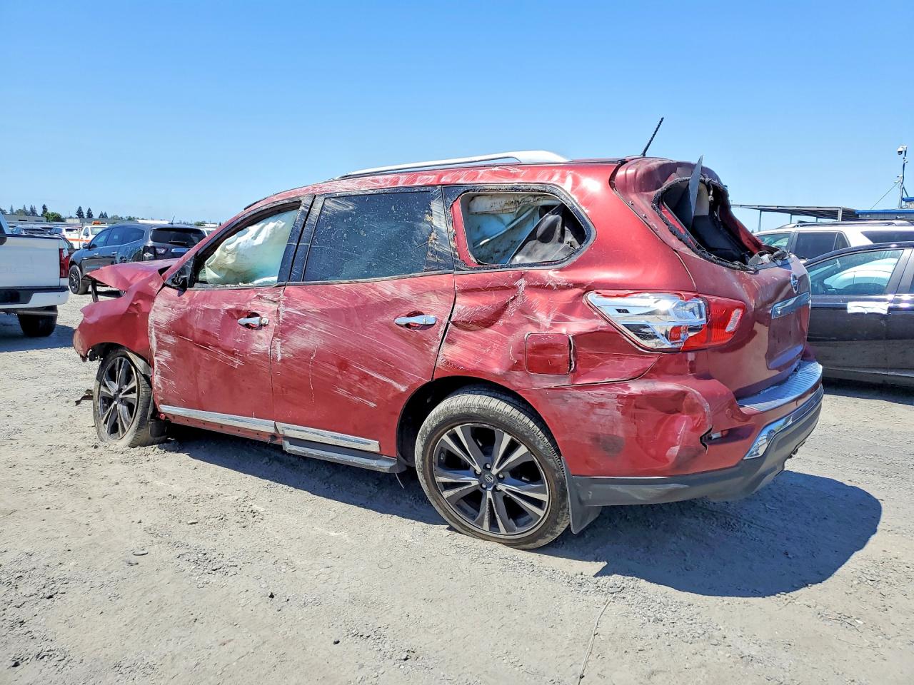 2017 NISSAN PATHFINDER PLATINUM — снимка 2