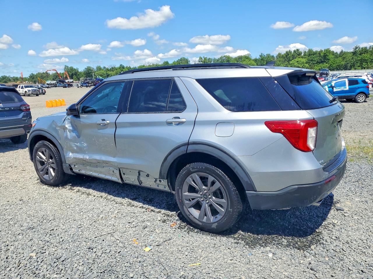 2024 FORD EXPLORER XLT — снимка 2