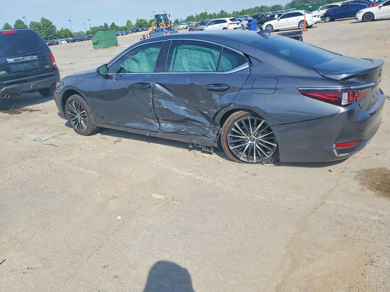 2024 LEXUS ES 300H BASE — снимка 2