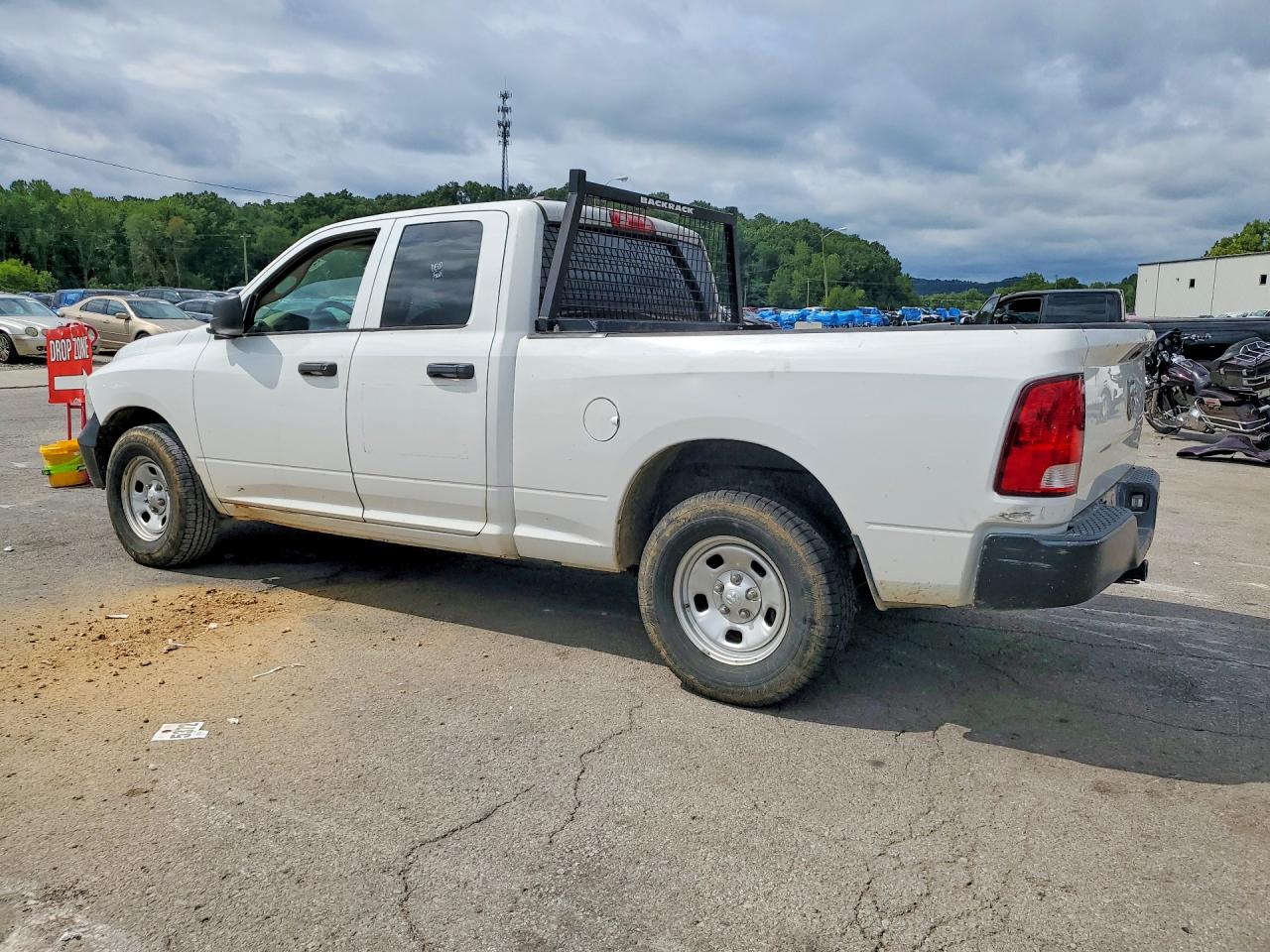 2019 RAM 1500 CLASSIC TRADESMAN — снимка 2