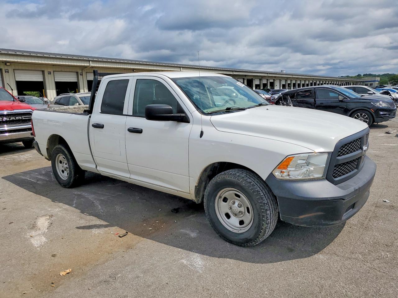2019 RAM 1500 CLASSIC TRADESMAN — снимка 4