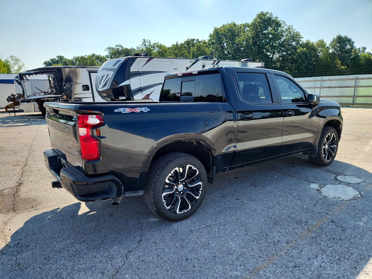 2024 CHEVROLET SILVERADO K1500 RST — снимка 3