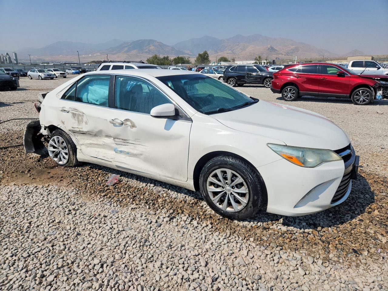 2015 TOYOTA CAMRY LE — снимка 4