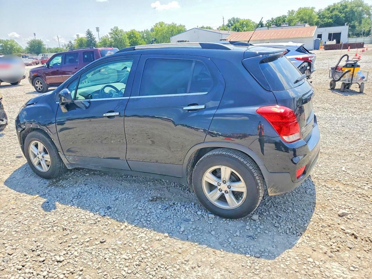 2018 CHEVROLET TRAX 1LT — снимка 2